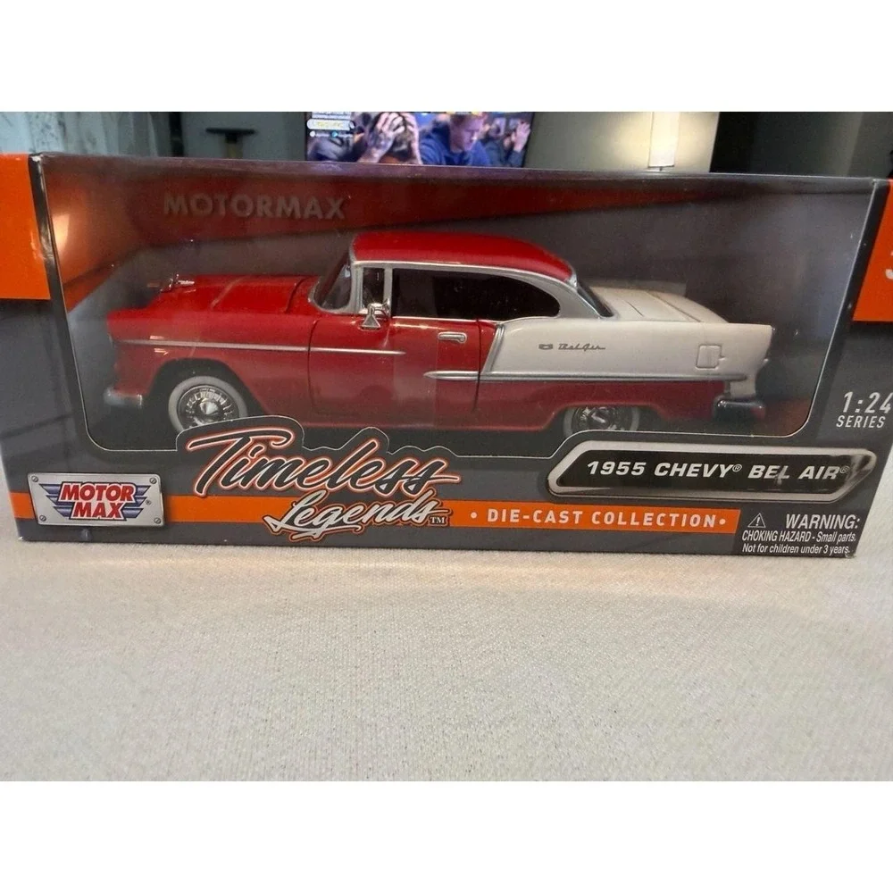Motor Max 1955 Chevy Bel Air Timeless Legends 1:24 Scale Die-Cast Model